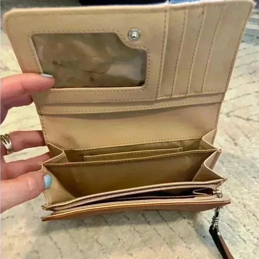Guess wallet - Picture 4 of 6